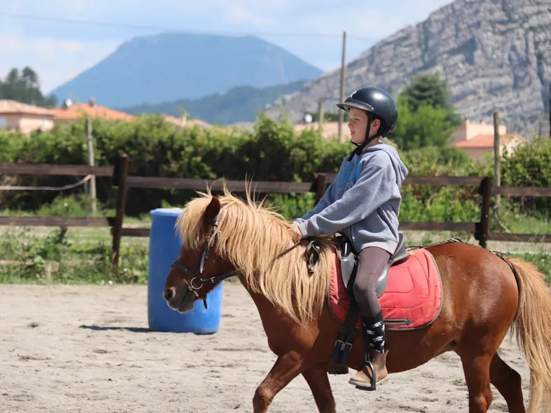 Cours_poney-poney_club_du_thor
